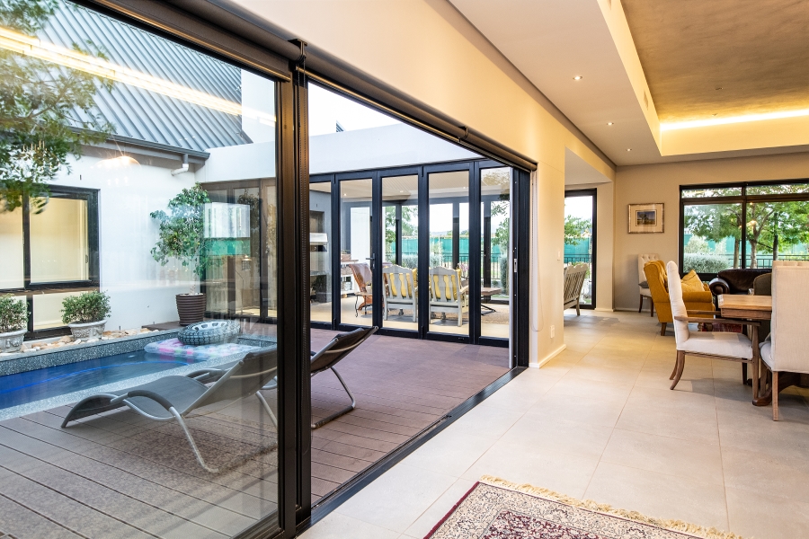 4 Bedroom Property for Sale in Val De Vie Estate Western Cape
